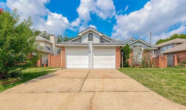 9310 Corner Oaks Ln — WESTWOOD SOUTH PATIO HOMES