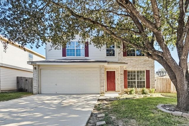 8922 Quaker — FOREST CREEK