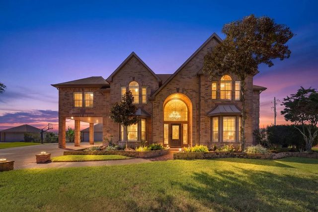 3901 Olympia Springs Dr — Whispering Lakes Ranch