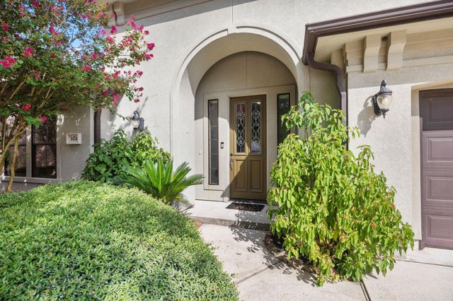 1474 Garden Lakes Dr — Friendswood Lakes Garden Homes
