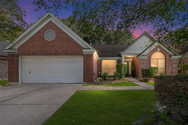 19006 Oakway Dr — Atascocita South