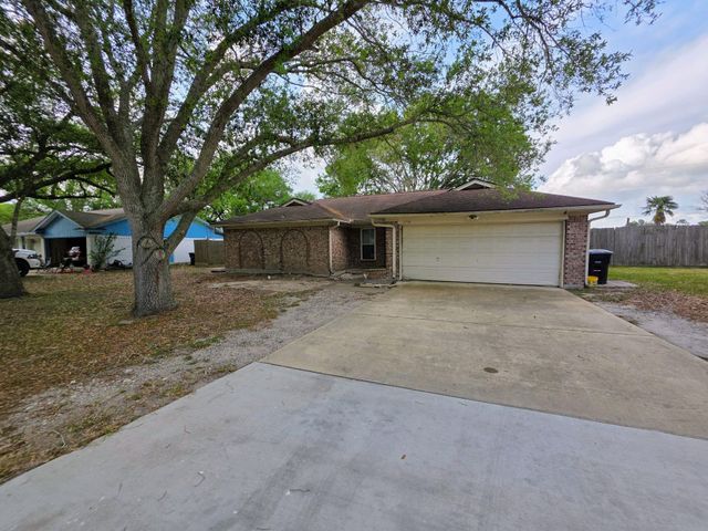 2714 Westfield St — Kings Row Alvin