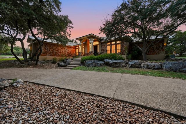 7703 Secretariat Lane — WINDERMERE